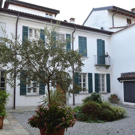 Villa Maghetti - Modernized Flat In Historic Palazzo In The Center Of Luino Ngoại thất bức ảnh